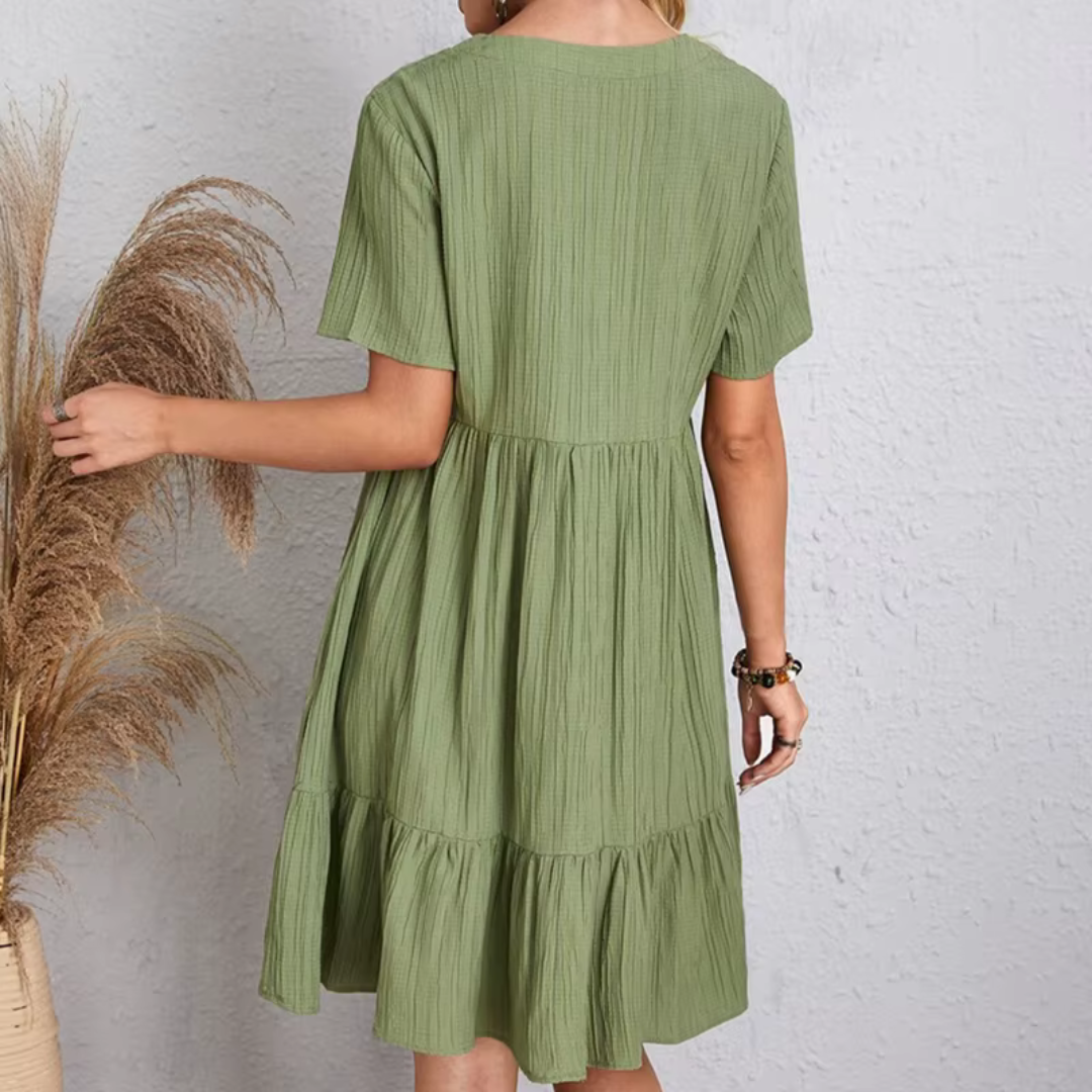 Hazel | Flowing & flattering pleated dress