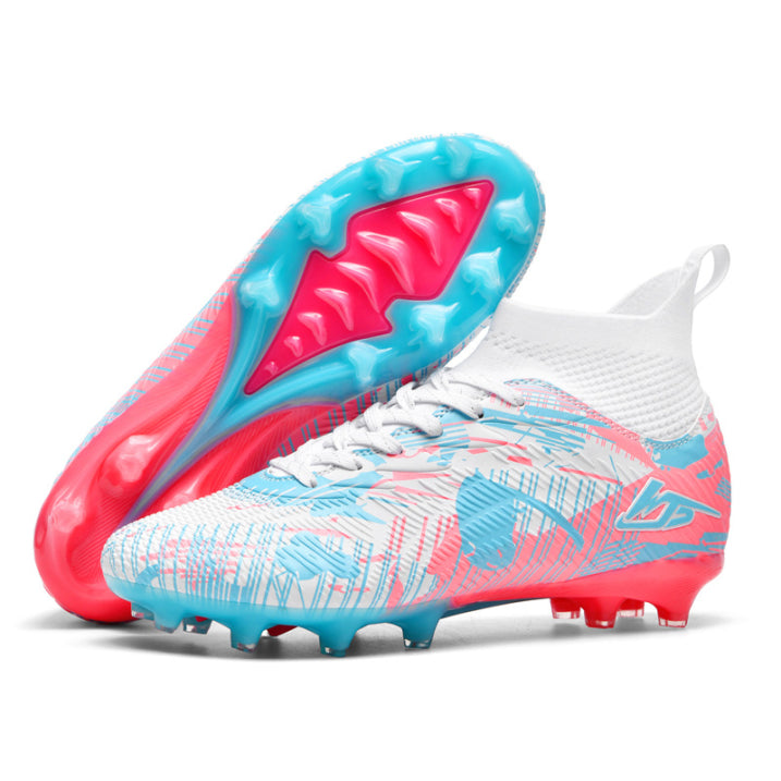 Dennis | Sporty football boots with laces