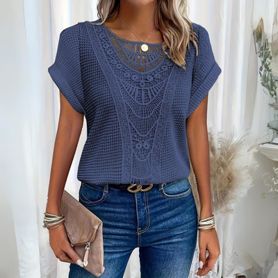 Ava | Chic and elegant lace top