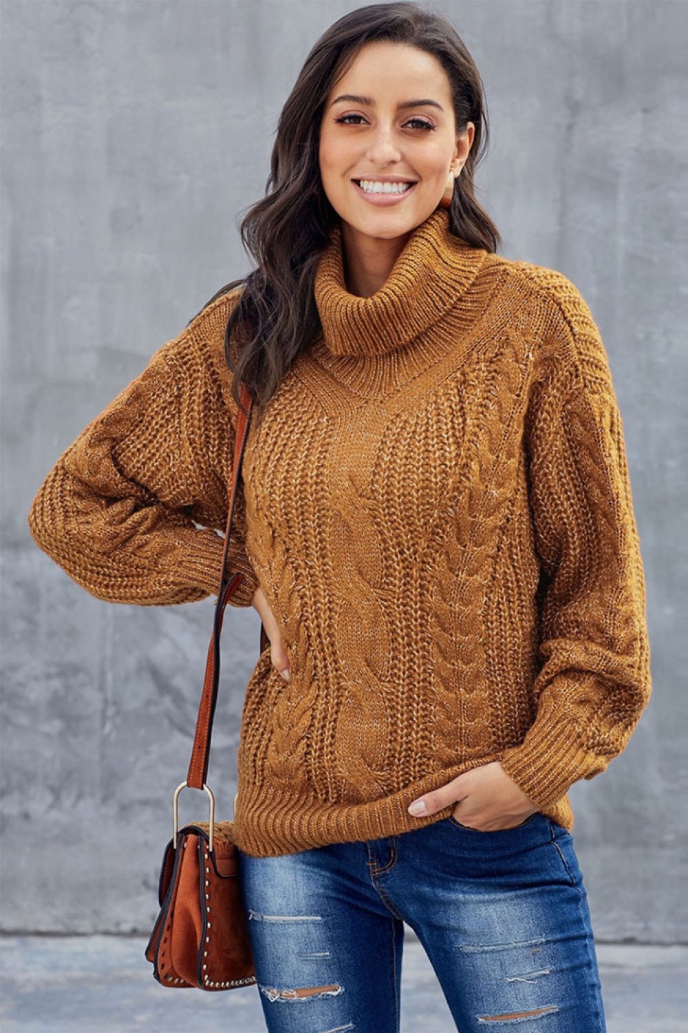 Laura | Chunky cable knit turtleneck sweater