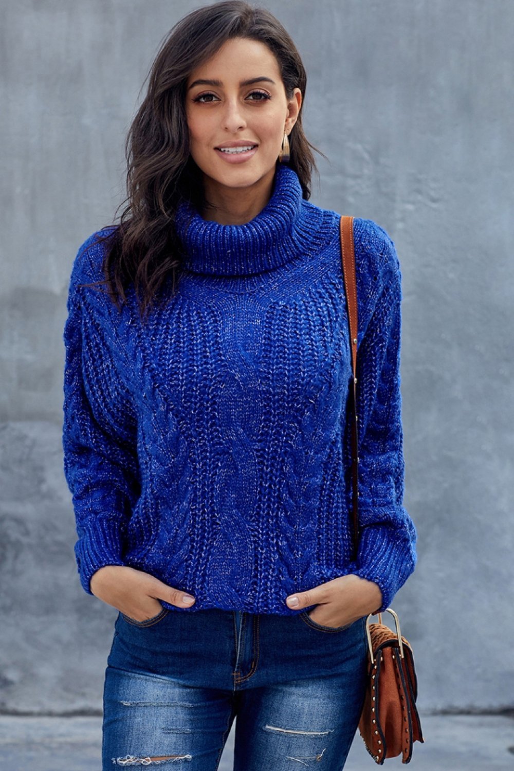 Laura | Chunky cable knit turtleneck sweater