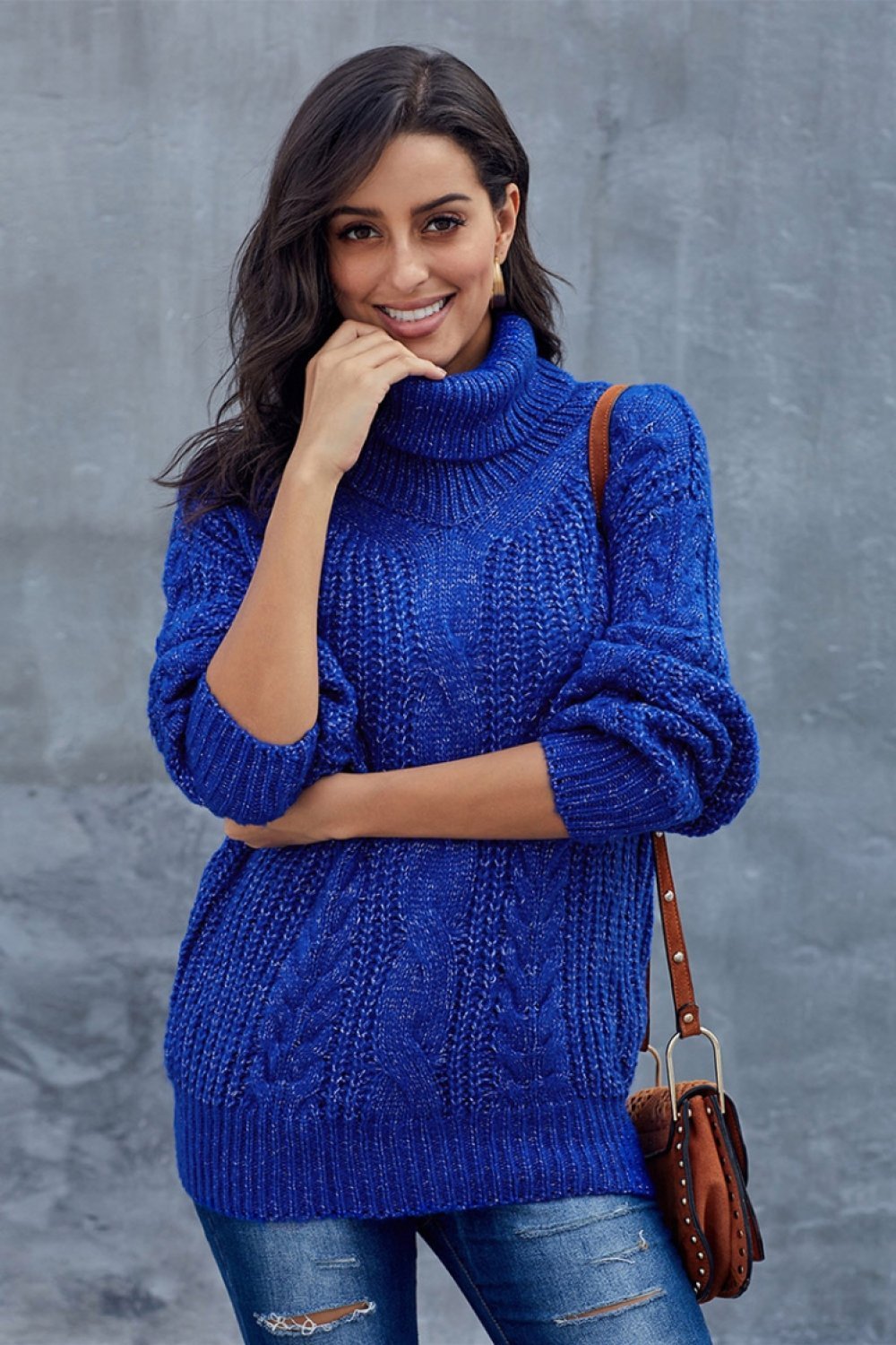 Laura | Chunky cable knit turtleneck sweater