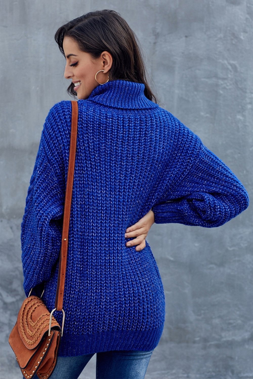 Laura | Chunky cable knit turtleneck sweater