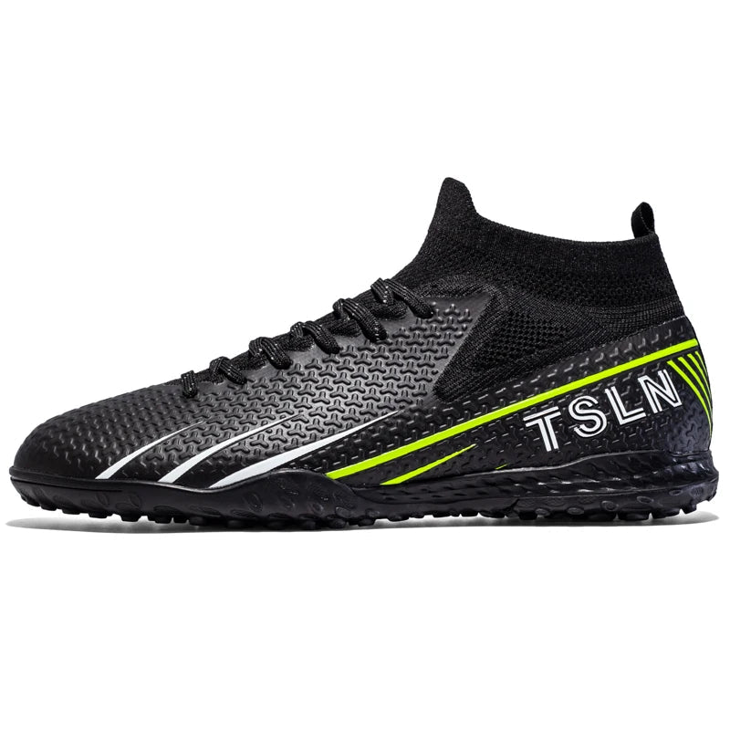 Maik | Non slip football boots