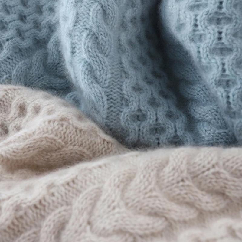 Maria | Elegant turtleneck sweater