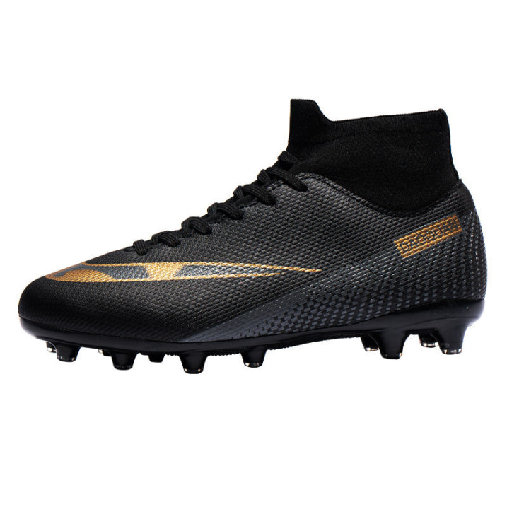 Mathias | Football boots with spikes