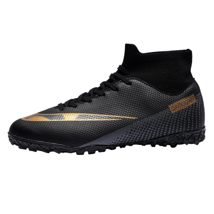 Mathias | Football boots with spikes