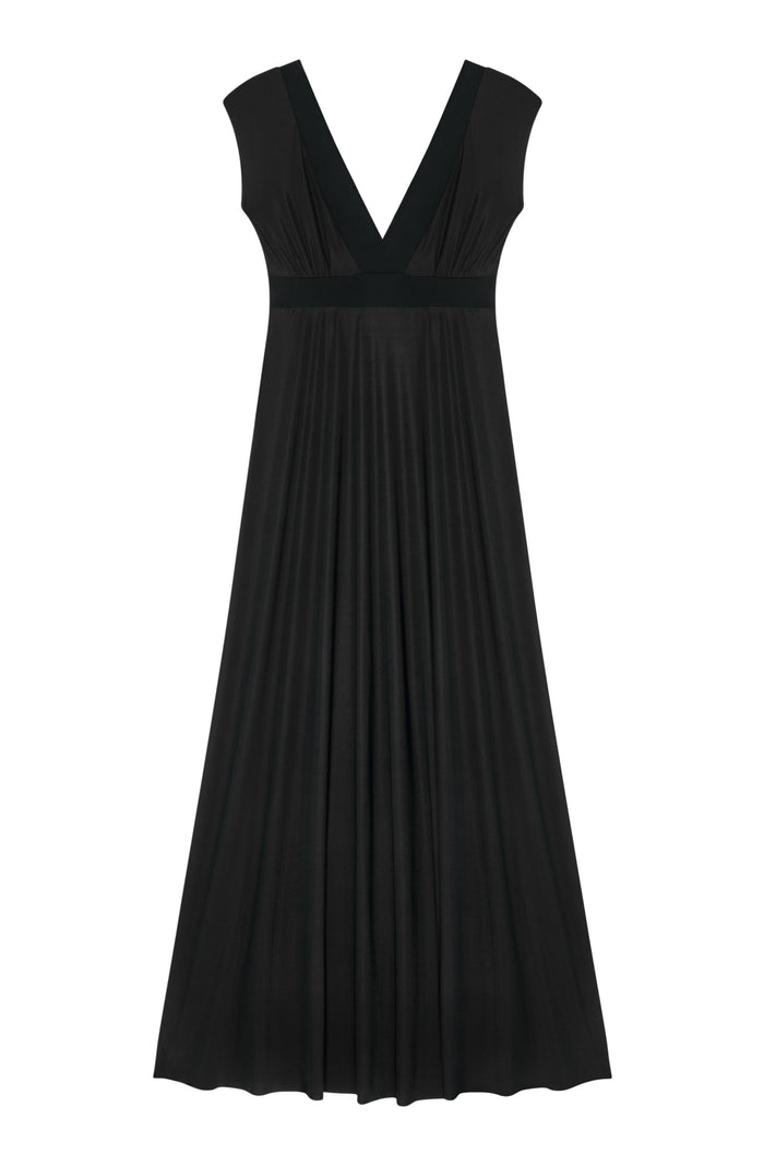 Paula | Elegant  Long flowing V-neckline dress