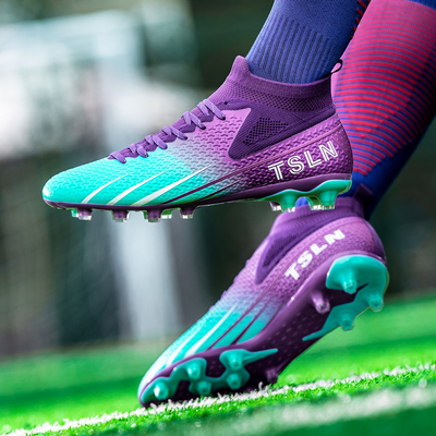 Philipp | Dynamic football boots