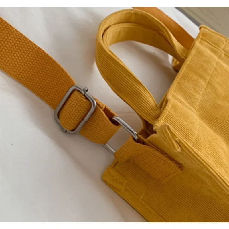Fabulous | Handbag - Vintage-Inspired Fashion Crossbody with Ergonomic Straps 4