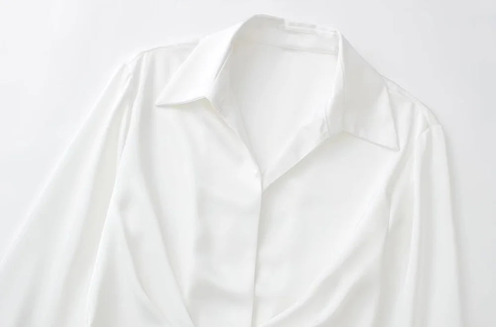 Sabine | Satin evening dress with V-neck