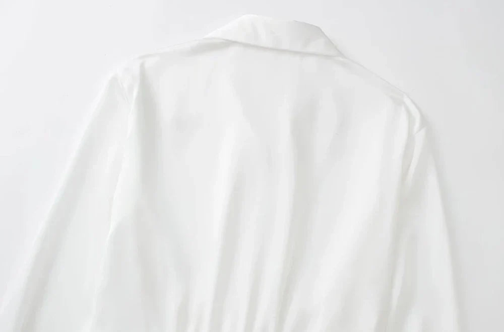 Sabine | Satin evening dress with V-neck