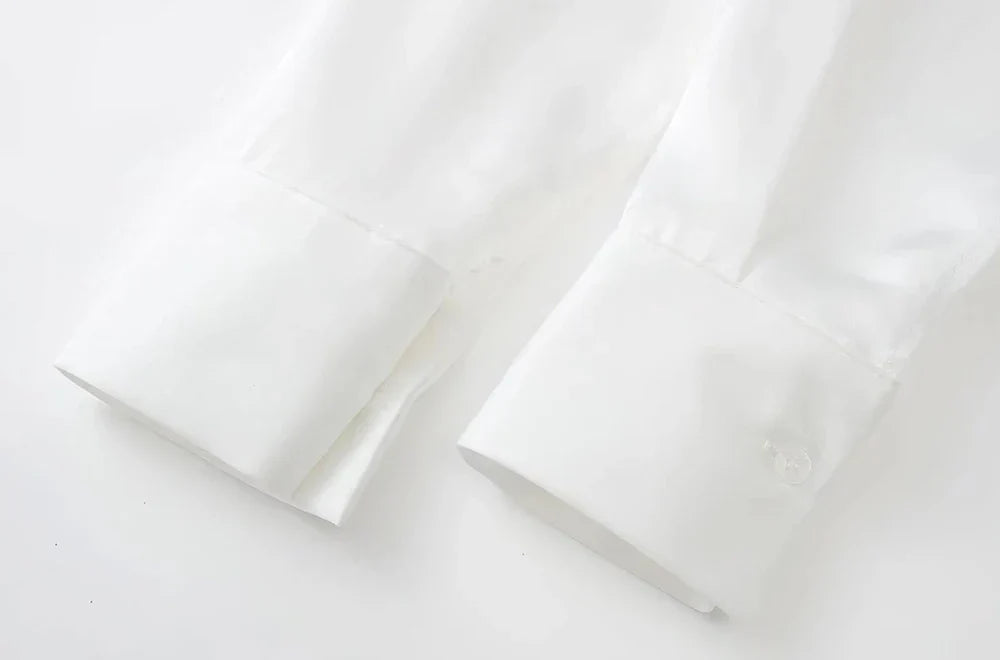 Sabine | Satin evening dress with V-neck