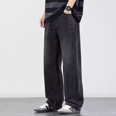 Tom | Casual style with wide leg baggy jeans