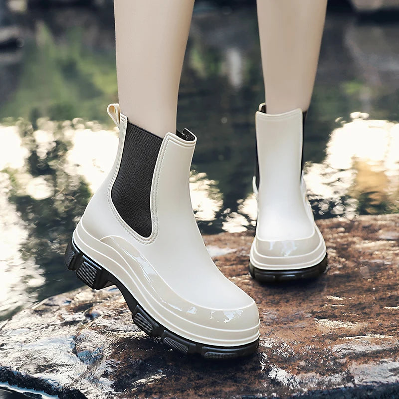 Molly | Waterproof Short Chelsea Boots