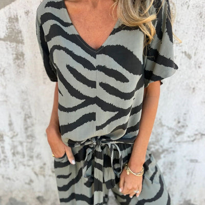 Maria | V-neck zebra print 2-piece set