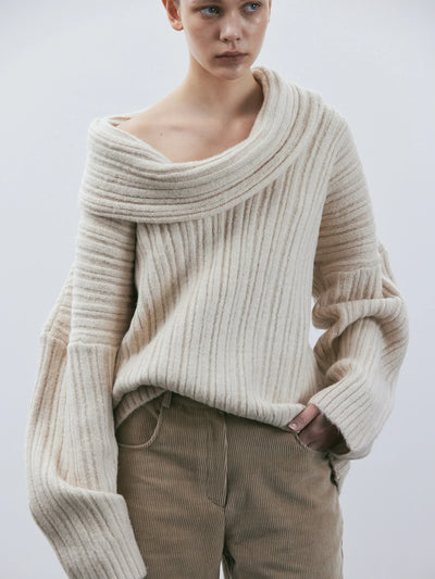 Josephine | Oversized knitted sweater with high roll