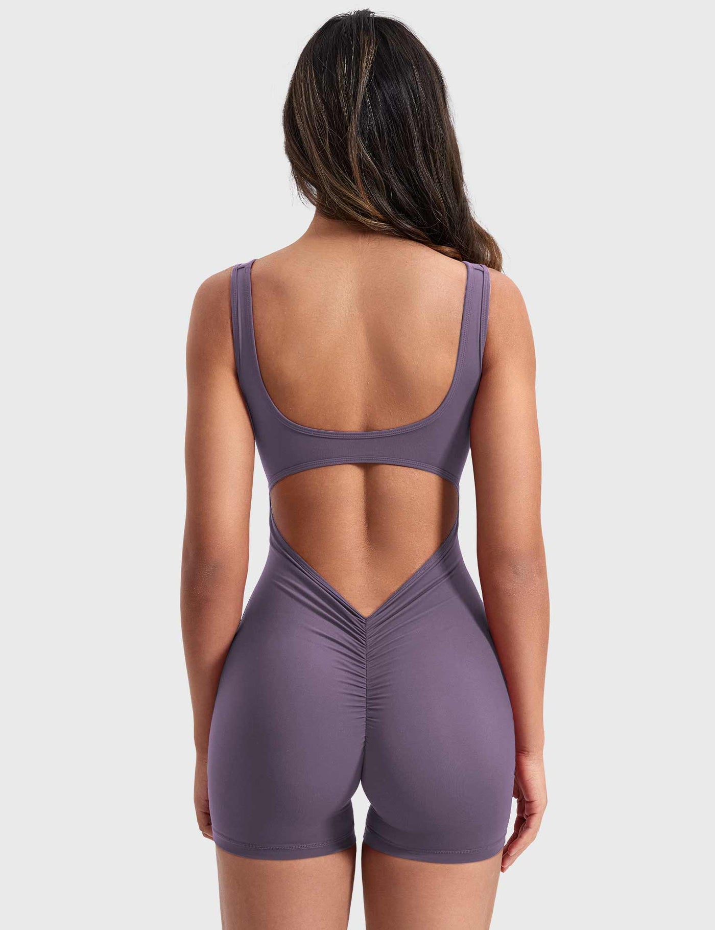 Arabella | Trendy one-piece suit with V-back