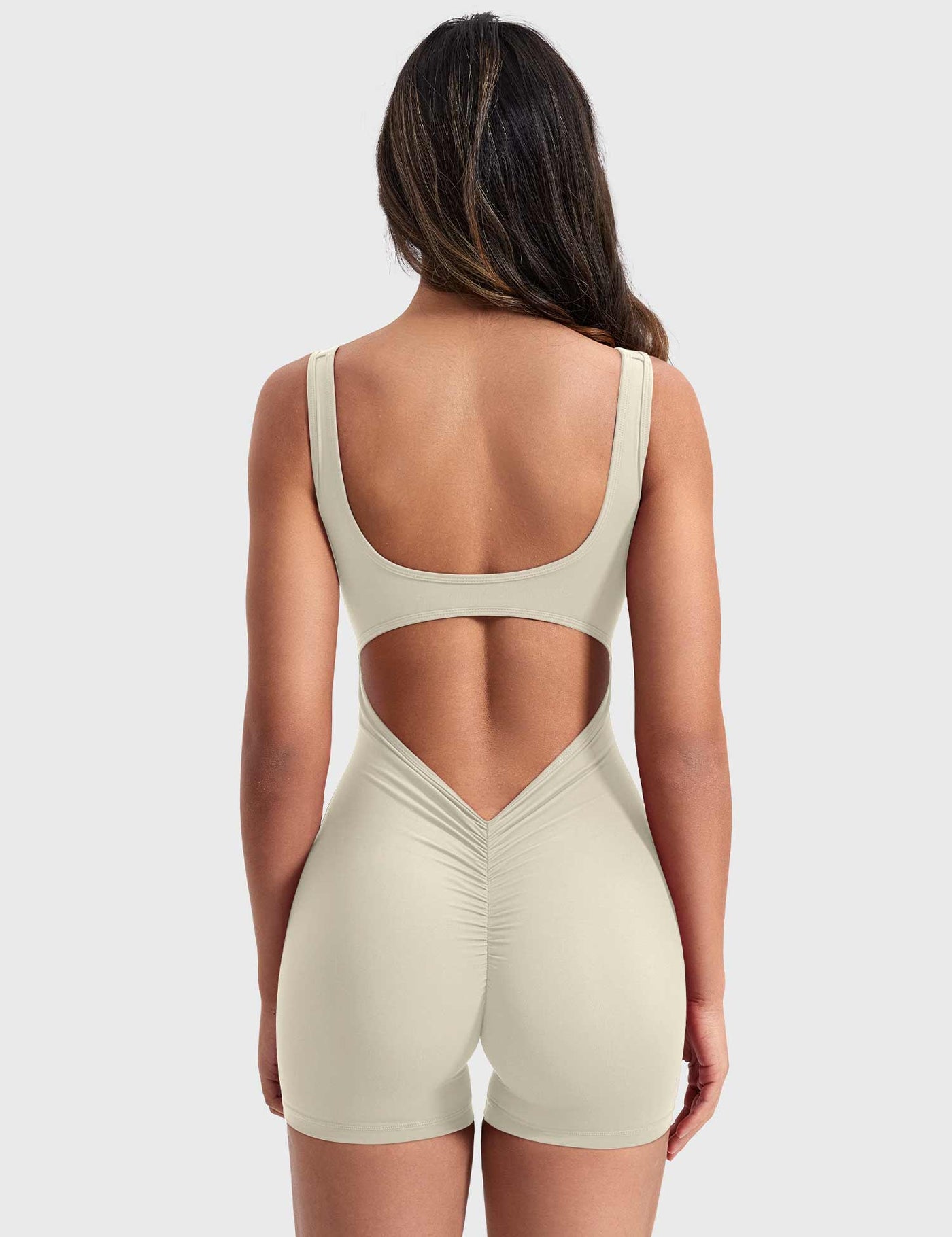 Arabella | Trendy one-piece suit with V-back