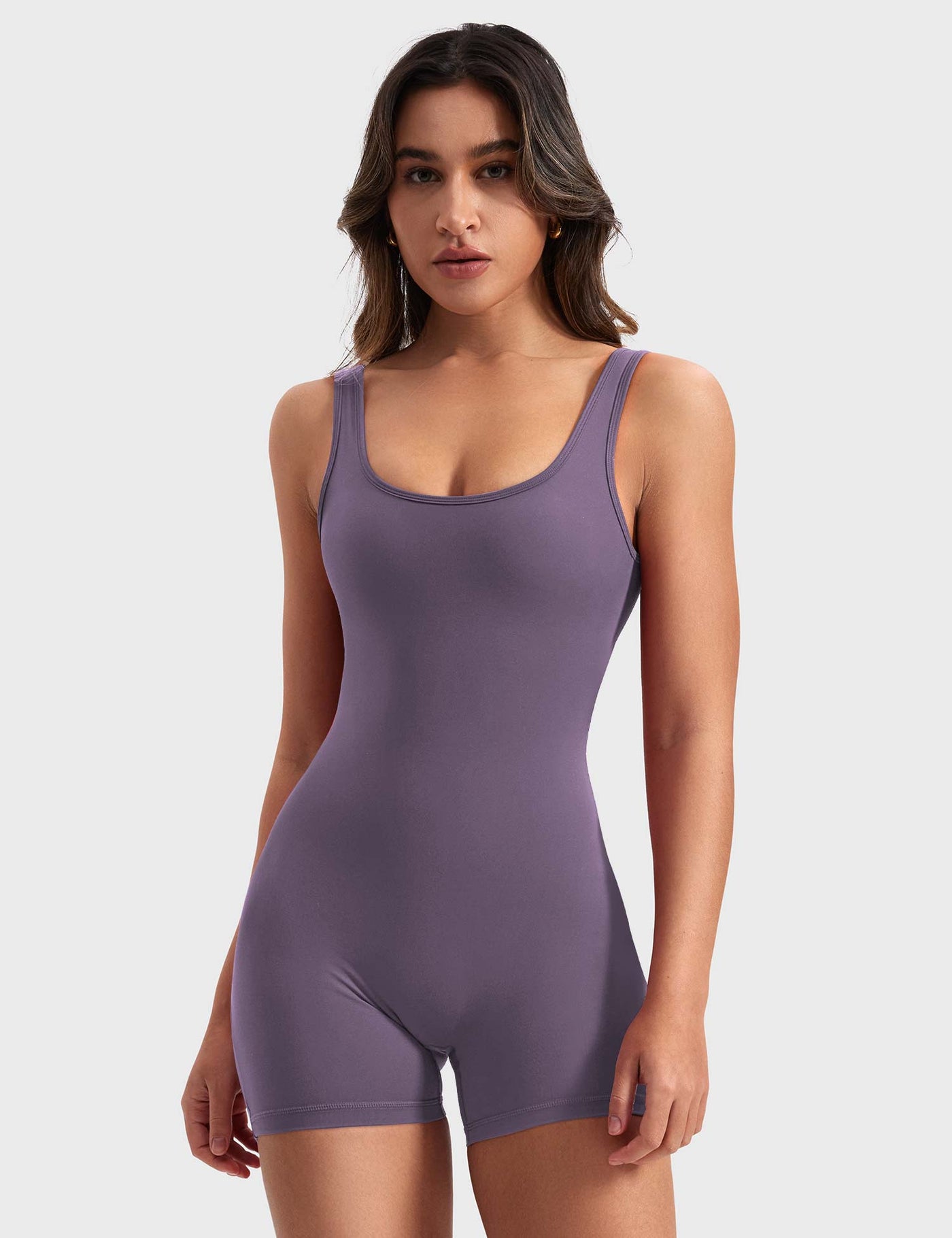 Arabella | Trendy one-piece suit with V-back