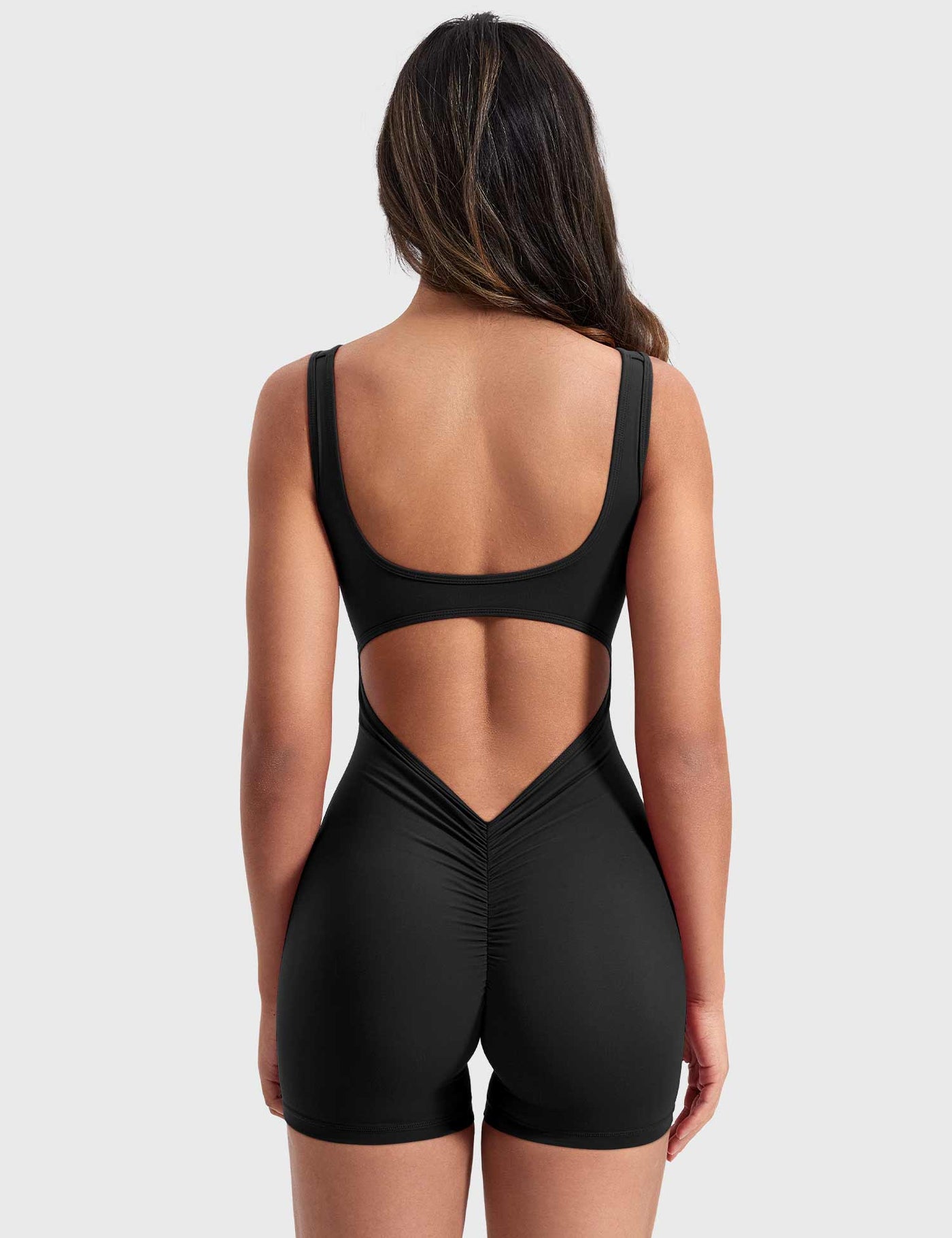 Arabella | Trendy one-piece suit with V-back