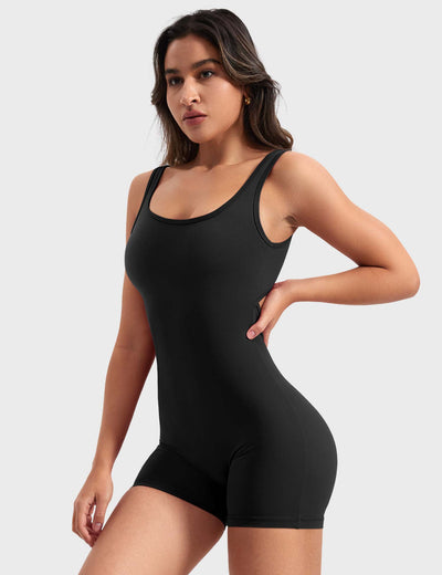 Arabella | Trendy one-piece suit with V-back