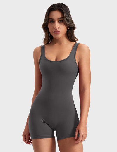 Arabella | Trendy one-piece suit with V-back