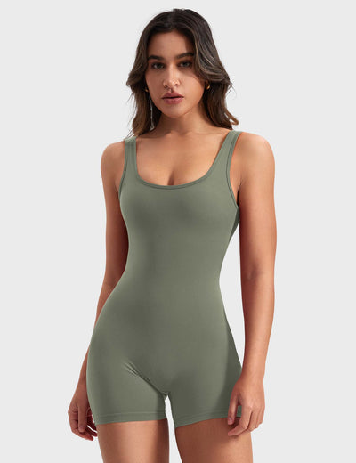 Arabella | Trendy one-piece suit with V-back